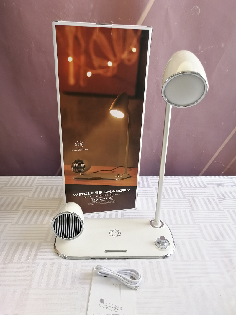 HHS31 High Quality Speakers Bluetooth  Led Desk Lamp With Wireless Charger Rotary Switches 360 Degree Removable Lamp Post Bedroom